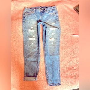White House Black Market WHBM distressed/ripped Girlfriend Jean